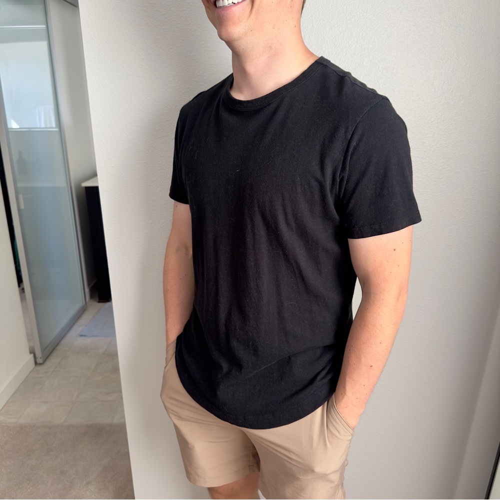 Buck Mason Curved Hem Pima Tee - Black